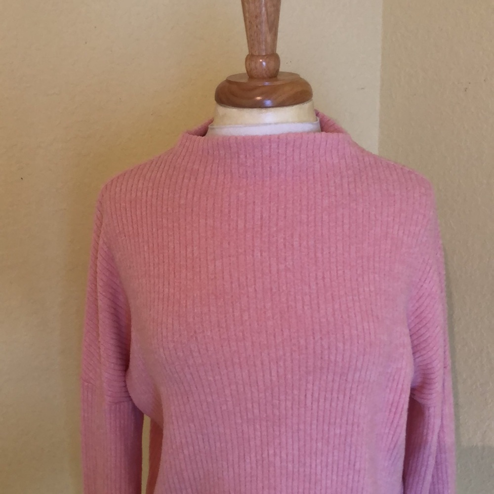 H&M Mock Turtle Neck Ribbed Sweater Size Small - Picture 2 of 9